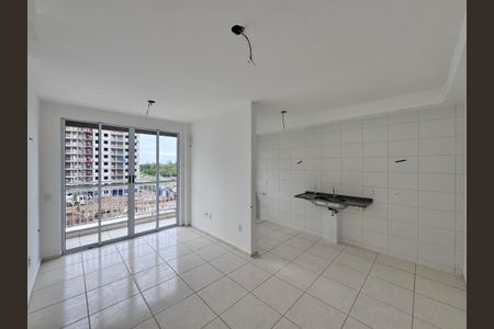 Sala de apartamento à venda com 2 quartos, 52m² em Barra Olímpica, Rio de Janeiro