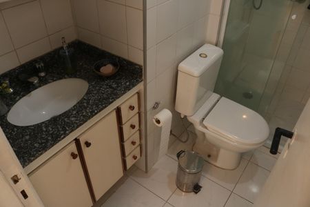 Apartamento à venda com 75m², 2 quartos e 2 vagasBanheiro 2