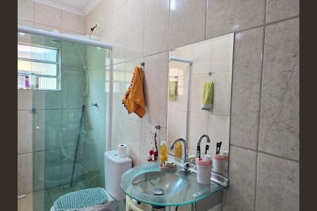 Casa à venda com 100m², 4 quartos e 4 vagasBanheiro da Suíte