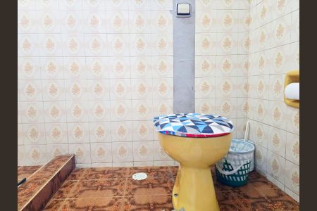 Casa à venda com 100m², 4 quartos e 4 vagasBanheiro Social 02