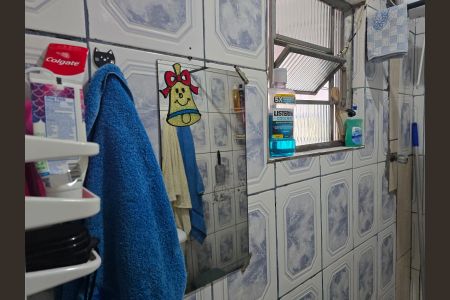 Casa à venda com 100m², 4 quartos e 4 vagasCASA 02 Banheiro