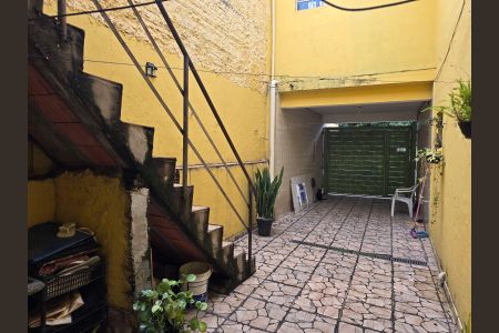 Casa à venda com 100m², 4 quartos e 4 vagasQuintal / Garagem