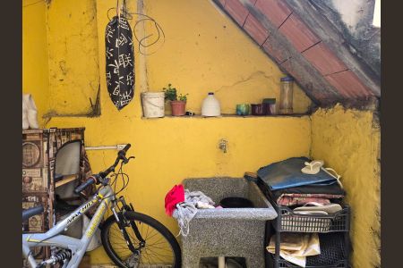 Casa à venda com 100m², 4 quartos e 4 vagasQuintal / Garagem