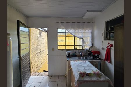 Casa à venda com 100m², 4 quartos e 4 vagasCASA 02 Cozinha