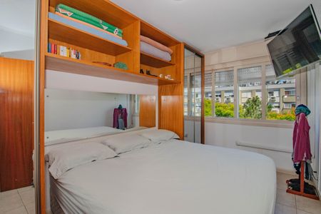 Quarto 1 de apartamento para alugar com 2 quartos, 80m² em Bela vista, Porto Alegre