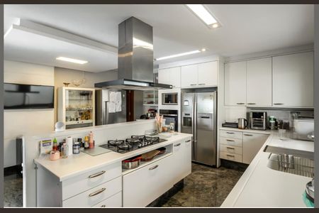 Casa de condomínio para alugar com 531m², 4 quartos e 6 vagas