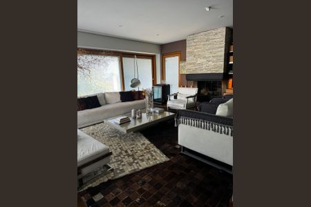 Casa de condomínio para alugar com 531m², 4 quartos e 6 vagas