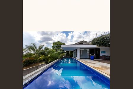 Casa de condomínio para alugar com 531m², 4 quartos e 6 vagas