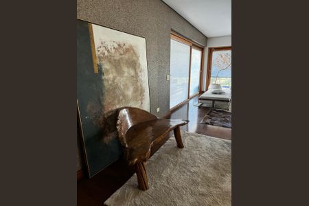 Casa de condomínio para alugar com 531m², 4 quartos e 6 vagas