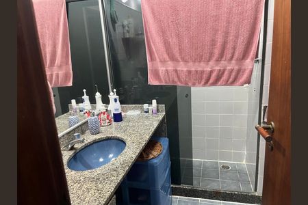 Casa à venda com 269m², 7 quartos e 8 vagas Casa à venda com 269m², 7 quartos e 8 vagasBanheiro