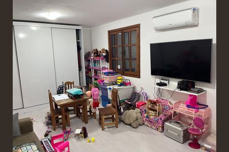 Casa à venda com 269m², 7 quartos e 8 vagas Casa à venda com 269m², 7 quartos e 8 vagasQuarto