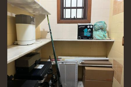 Casa à venda com 269m², 7 quartos e 8 vagas Casa à venda com 269m², 7 quartos e 8 vagasÁrea de serviço