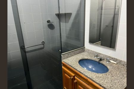 Casa à venda com 269m², 7 quartos e 8 vagas Casa à venda com 269m², 7 quartos e 8 vagasBanheiro