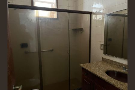 Casa à venda com 269m², 7 quartos e 8 vagas Casa à venda com 269m², 7 quartos e 8 vagasBanheiro