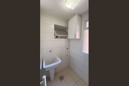 Apartamento à venda com 77m², 3 quartos e 1 vagaÁrea de serviço