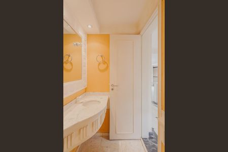 Apartamento à venda com 440m², 3 quartos e 4 vagasLavabo 2