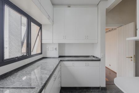 Apartamento à venda com 440m², 3 quartos e 4 vagasCozinha 2