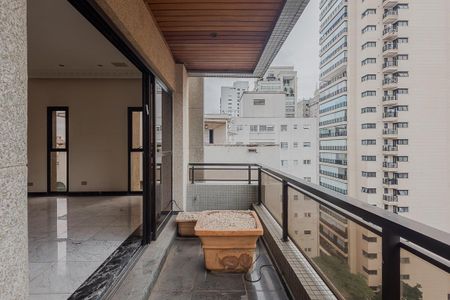 Apartamento à venda com 440m², 3 quartos e 4 vagasVaranda