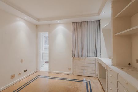 Apartamento à venda com 440m², 3 quartos e 4 vagasSuíte 1