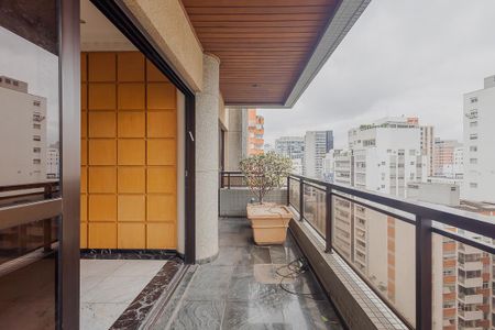 Apartamento à venda com 440m², 3 quartos e 4 vagasVaranda