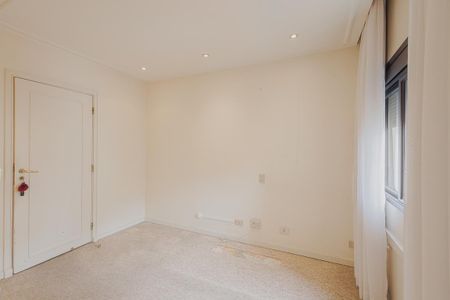 Apartamento à venda com 440m², 3 quartos e 4 vagasSuíte 2