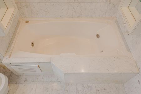 Apartamento à venda com 440m², 3 quartos e 4 vagasBanheiro da Suíte 3