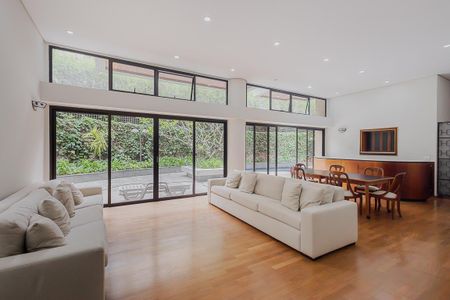 Apartamento à venda com 440m², 3 quartos e 4 vagasSalão de Festas