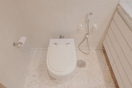 Apartamento à venda com 440m², 3 quartos e 4 vagasBanheiro da Suíte 1