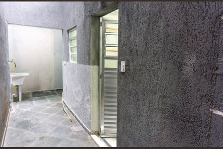 Quintal de casa para alugar com 1 quarto, 35m² em Parque Jandaia, Carapicuíba