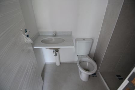 Apartamento à venda com 56m², 2 quartos e 1 vagaBanheiro Social