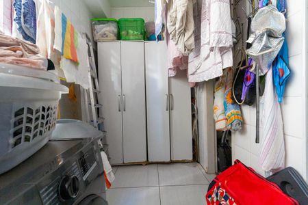 Apartamento à venda com 92m², 3 quartos e 2 vagas Apartamento à venda com 92m², 3 quartos e 2 vagasÁrea de Serviço