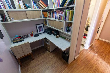 Apartamento à venda com 92m², 3 quartos e 2 vagas Apartamento à venda com 92m², 3 quartos e 2 vagasEscritório