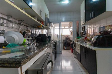 Apartamento à venda com 92m², 3 quartos e 2 vagas Apartamento à venda com 92m², 3 quartos e 2 vagasCozinha