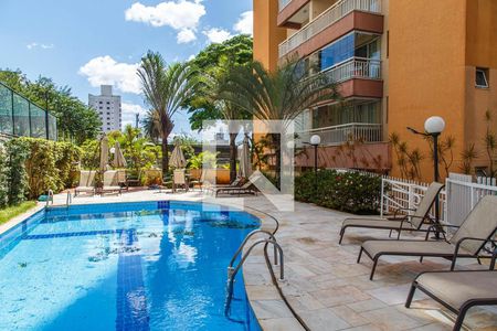 Apartamento à venda com 92m², 3 quartos e 2 vagas Apartamento à venda com 92m², 3 quartos e 2 vagasÁrea comum - Piscina