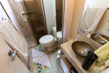 Apartamento à venda com 92m², 3 quartos e 2 vagas Apartamento à venda com 92m², 3 quartos e 2 vagasBanheiro 2