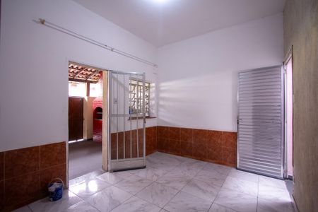 Sala de casa para alugar com 1 quarto, 60m² em Mutua, São Gonçalo