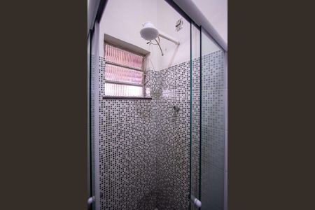 Banheiro de casa para alugar com 1 quarto, 60m² em Mutua, São Gonçalo