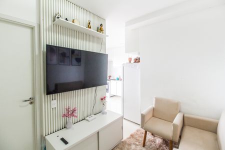 Sala  de apartamento para alugar com 2 quartos, 38m² em Jardim Copiuva, Carapicuíba
