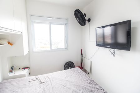 Quarto 1 de apartamento para alugar com 2 quartos, 38m² em Jardim Copiuva, Carapicuíba