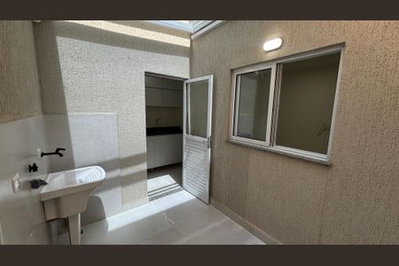 Apartamento à venda com 45m², 2 quartos e 1 vagaÁrea de Serviço