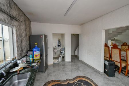 Casa de condomínio para alugar com 510m², 5 quartos e 5 vagasCozinha 