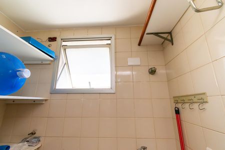 Apartamento à venda com 60m², 2 quartos e 1 vagaBanheiro de Serviço