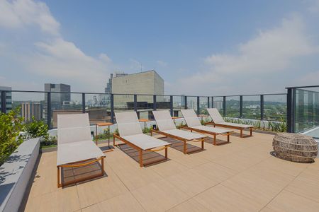 Studio para alugar com 27m², 1 quarto e sem vagaPiscina