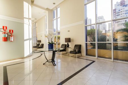 Apartamento para alugar com 36m², 1 quarto e 1 vagaHall social