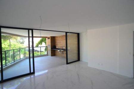 Sala de apartamento para alugar com 4 quartos, 136m² em Barra da Tijuca, Rio de Janeiro