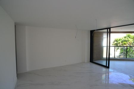 Apartamento para alugar com 136m², 4 quartos e 3 vagasSala