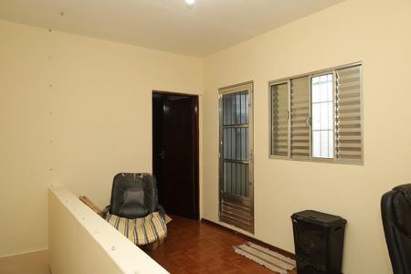 Casa para alugar com 153m², 3 quartos e 1 vagaEspaço entre quartos