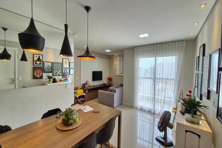 Apartamento à venda com 67m², 2 quartos e 1 vagaSala