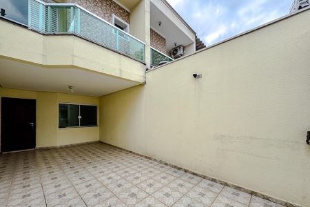 Casa à venda com 120m², 3 quartos e 2 vagasGaragem