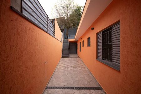 Casa à venda com 249m², 2 quartos e 5 vagasQuintal